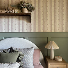 Carregar imagem no visualizador da galeria, Lyla Wallpaper by Ali Anni
