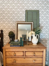 Carregar imagem no visualizador da galeria, Elise Wallpaper by Anna H Design
