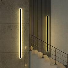 Carregar imagem no visualizador da galeria, Immense Outdoor Modern Linear Wall Lamp
