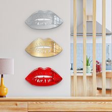 Carregar imagem no visualizador da galeria, Bundle |  Multicolor Mirrored Lips 3-Piece Set
