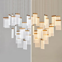 Carregar imagem no visualizador da galeria, Varenna | Gold Long Hanging Light Fixture
