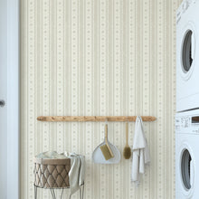 Carregar imagem no visualizador da galeria, Lyla Wallpaper by Ali Anni
