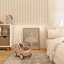 Carregar imagem no visualizador da galeria, Lyla Wallpaper by Ali Anni
