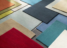 Carregar imagem no visualizador da galeria, Brockton Solid Blue Wool Rug
