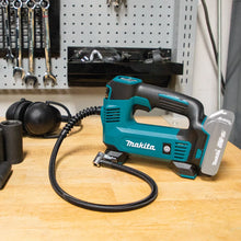 Carregar imagem no visualizador da galeria, Makita DMP180ZX 18V LXT Lithium Ion Cordless Inflator
