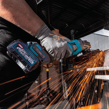 Carregar imagem no visualizador da galeria, Makita GAG14M1 40V max XGT® Brushless Cordless 4‑1/2” / 6" Paddle Switch Angle Grinder Kit, with Electric Brake (4.0Ah)

