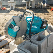 Carregar imagem no visualizador da galeria, Makita GEC01PL 80V XGT Brushless 14" Power Cutter Kit
