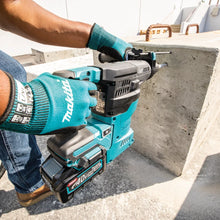 Carregar imagem no visualizador da galeria, Makita GRH08M1 40V max XGT® Brushless Cordless 1‑3/16" SDS‑PLUS AVT® Rotary Hammer Kit, AFT®, AWS® Capable (4.0Ah)
