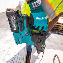 Carregar imagem no visualizador da galeria, Makita GRH08M1 40V max XGT® Brushless Cordless 1‑3/16" SDS‑PLUS AVT® Rotary Hammer Kit, AFT®, AWS® Capable (4.0Ah)
