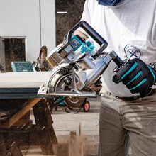 Carregar imagem no visualizador da galeria, Makita GSR02M1 40V max XGT® Brushless Cordless Rear Handle 10‑1/4" Circular Saw Kit, AWS® Capable (4.0Ah)
