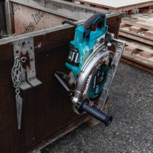 Carregar imagem no visualizador da galeria, Makita GSR02M1 40V max XGT® Brushless Cordless Rear Handle 10‑1/4" Circular Saw Kit, AWS® Capable (4.0Ah)
