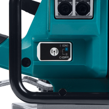 Carregar imagem no visualizador da galeria, Makita GSR02M1 40V max XGT® Brushless Cordless Rear Handle 10‑1/4" Circular Saw Kit, AWS® Capable (4.0Ah)
