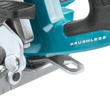 Carregar imagem no visualizador da galeria, Makita GSR02M1 40V max XGT® Brushless Cordless Rear Handle 10‑1/4" Circular Saw Kit, AWS® Capable (4.0Ah)
