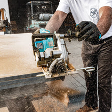 Carregar imagem no visualizador da galeria, Makita GSR02M1 40V max XGT® Brushless Cordless Rear Handle 10‑1/4" Circular Saw Kit, AWS® Capable (4.0Ah)
