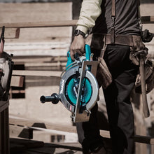 Carregar imagem no visualizador da galeria, Makita GSR02M1 40V max XGT® Brushless Cordless Rear Handle 10‑1/4" Circular Saw Kit, AWS® Capable (4.0Ah)
