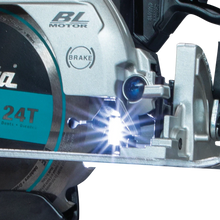 Carregar imagem no visualizador da galeria, Makita XSH04ZB 18V LXT Sub-Compact Brushless Cordless 6-1/2" Circular Saw
