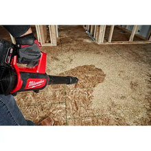 Carregar imagem no visualizador da galeria, Milwaukee 0852-20 M12™ Compact Spot Blower

