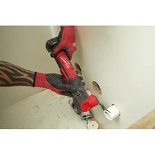 Carregar imagem no visualizador da galeria, Milwaukee 2526-20 M12 FUEL Oscillating Multi-Tool (Tool Only)
