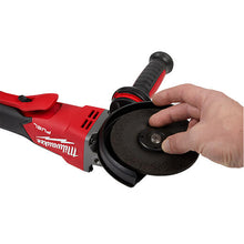 Carregar imagem no visualizador da galeria, Milwaukee 2886-20 M18 FUEL™ 5" Flathead Braking Grinder, Paddle Switch No-Lock (Tool Only)
