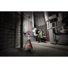 Carregar imagem no visualizador da galeria, Milwaukee 2131-20 M18™ ROCKET™ Dual Power Tower Light
