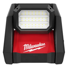 Carregar imagem no visualizador da galeria, Milwaukee 2366-20 M18™ ROVER™ Dual Power Flood Light (Tool Only)

