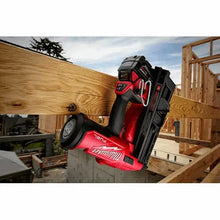 Carregar imagem no visualizador da galeria, Milwaukee 2745-20 M18 FUEL™ 30 Degree Framing Nailer (Tool Only)

