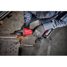 Carregar imagem no visualizador da galeria, Milwaukee 2887-20 M18 FUEL™ 5" Flathead Braking Grinder, Slide Switch Lock-On (Tool Only)
