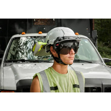Carregar imagem no visualizador da galeria, Milwaukee 48-73-1416 BOLT™ Eye Visor - Tinted Dual Coat Lens (Compatible with Milwaukee® Safety Helmets)
