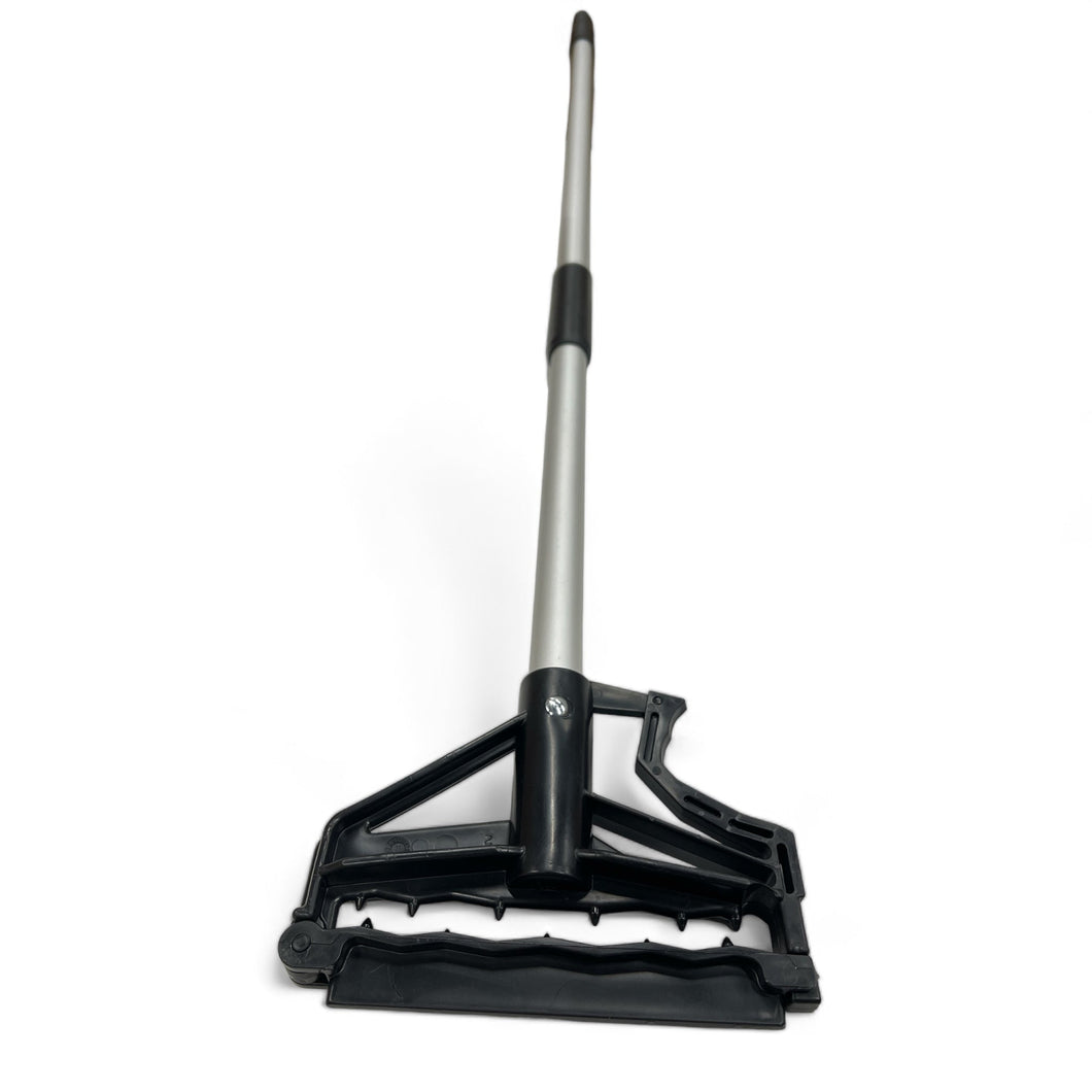 Flip Grip Telescopic Mop Handle
