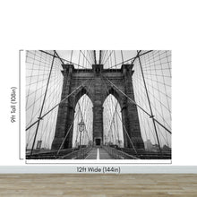 Cargar imagen en el visor de la galería, Black and White Brooklyn Bridge Wallpaper Mural. New York City Theme Decor. #6798
