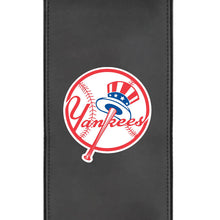 Load image into Gallery viewer, Swivel Bar Stool 2000 with New York Yankees Secondary
