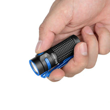 Carregar imagem no visualizador da galeria, OLIGHT BATON4KITBK Baton 4 Powerful EDC Flashlight 1300 Lumens - Black - Premium (With Charging Case)

