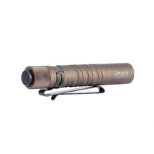 Carregar imagem no visualizador da galeria, OLIGHT I3TDT1 i3T EOS Small Flashlight - Desert Tan
