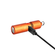 Carregar imagem no visualizador da galeria, OLIGHT ITHXPKNOG iTHX Pumpkin Orange Keychain EDC Flashlight

