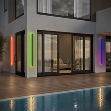 Carregar imagem no visualizador da galeria, Svelte RGB Outdoor Wall Lamp
