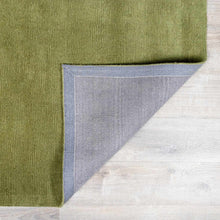 Carregar imagem no visualizador da galeria, Brockton Solid Sage Green Wool Rug

