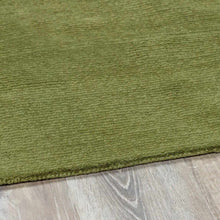 Carregar imagem no visualizador da galeria, Brockton Solid Sage Green Wool Rug

