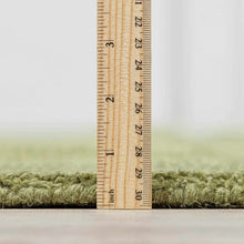Carregar imagem no visualizador da galeria, Brockton Solid Sage Green Wool Rug
