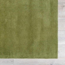 Carregar imagem no visualizador da galeria, Brockton Solid Sage Green Wool Rug
