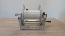 Carregar imagem no visualizador da galeria, 12&quot; Hose Reel - 3/4&quot; Manifold
