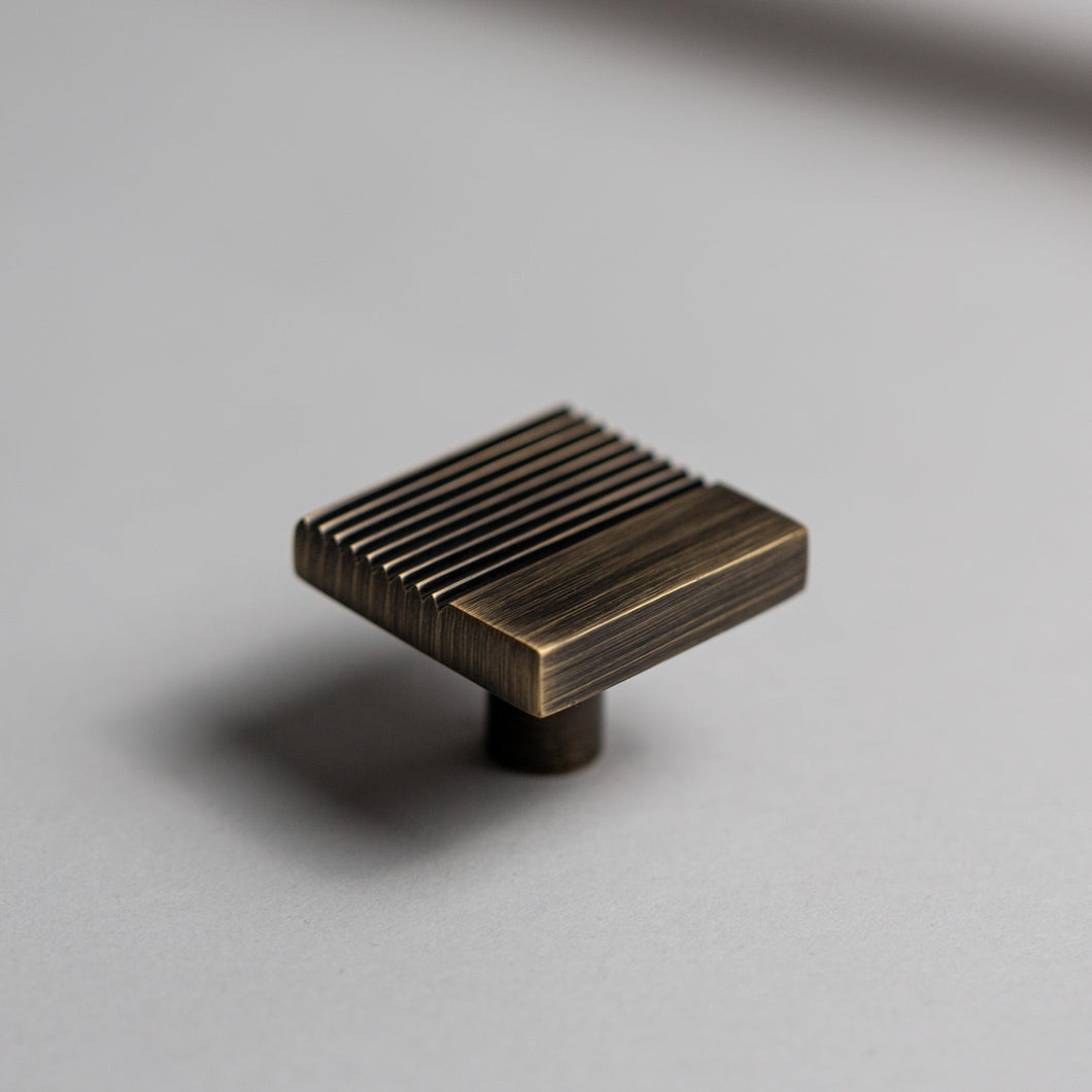 Rail, Solid Brass Knobs