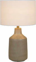 Carregar imagem no visualizador da galeria, Quezon Beige Resin Table Lamp

