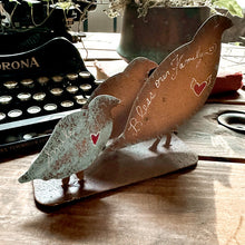 Carregar imagem no visualizador da galeria, Rustic Steel Mother Quail and Family
