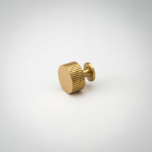 Cargar imagen en el visor de la galería, Sunbeam, Solid Brass Cabinet Knobs
