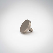 Cargar imagen en el visor de la galería, Rondelle, Solid Brass Cabinet Knobs
