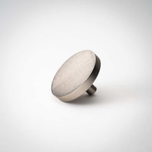 Cargar imagen en el visor de la galería, Rondelle, Solid Brass Cabinet Knobs
