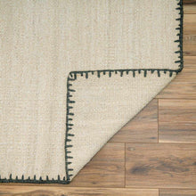 Carregar imagem no visualizador da galeria, Ayumu Off White Hand Woven Wool Area Rug
