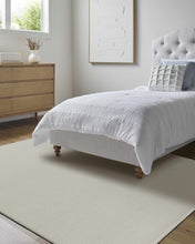Carregar imagem no visualizador da galeria, Ayumu Ivory Area Rug
