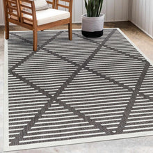 Carregar imagem no visualizador da galeria, Anah 3D Black Outdoor Rug
