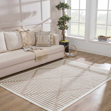 Carregar imagem no visualizador da galeria, Anah Cream Outdoor Rug
